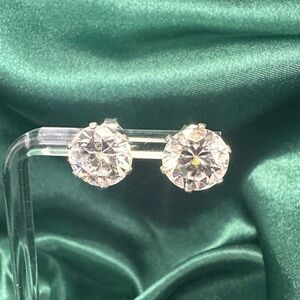 925 Sterling Silver CZ Stud Earrings – Round Brilliant Sparkle